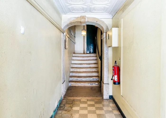 Camoes By Hill Lisboa